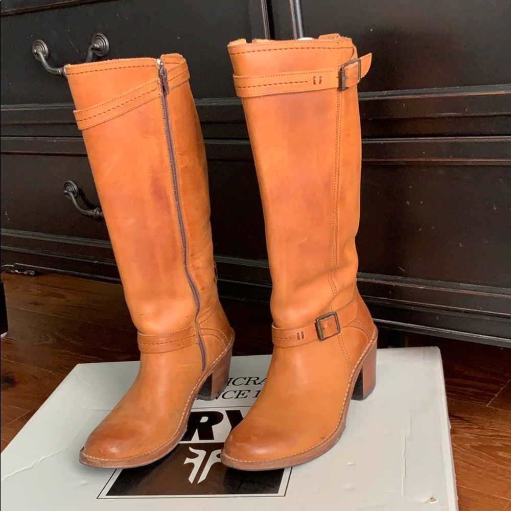 Frye Carmen Distressed Buckle Boots, Curry, Sz8